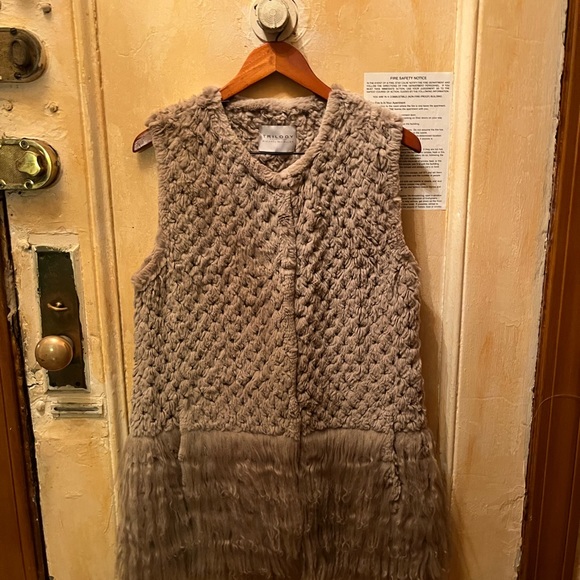 Fur vest Trilogy - Picture 5 of 5
